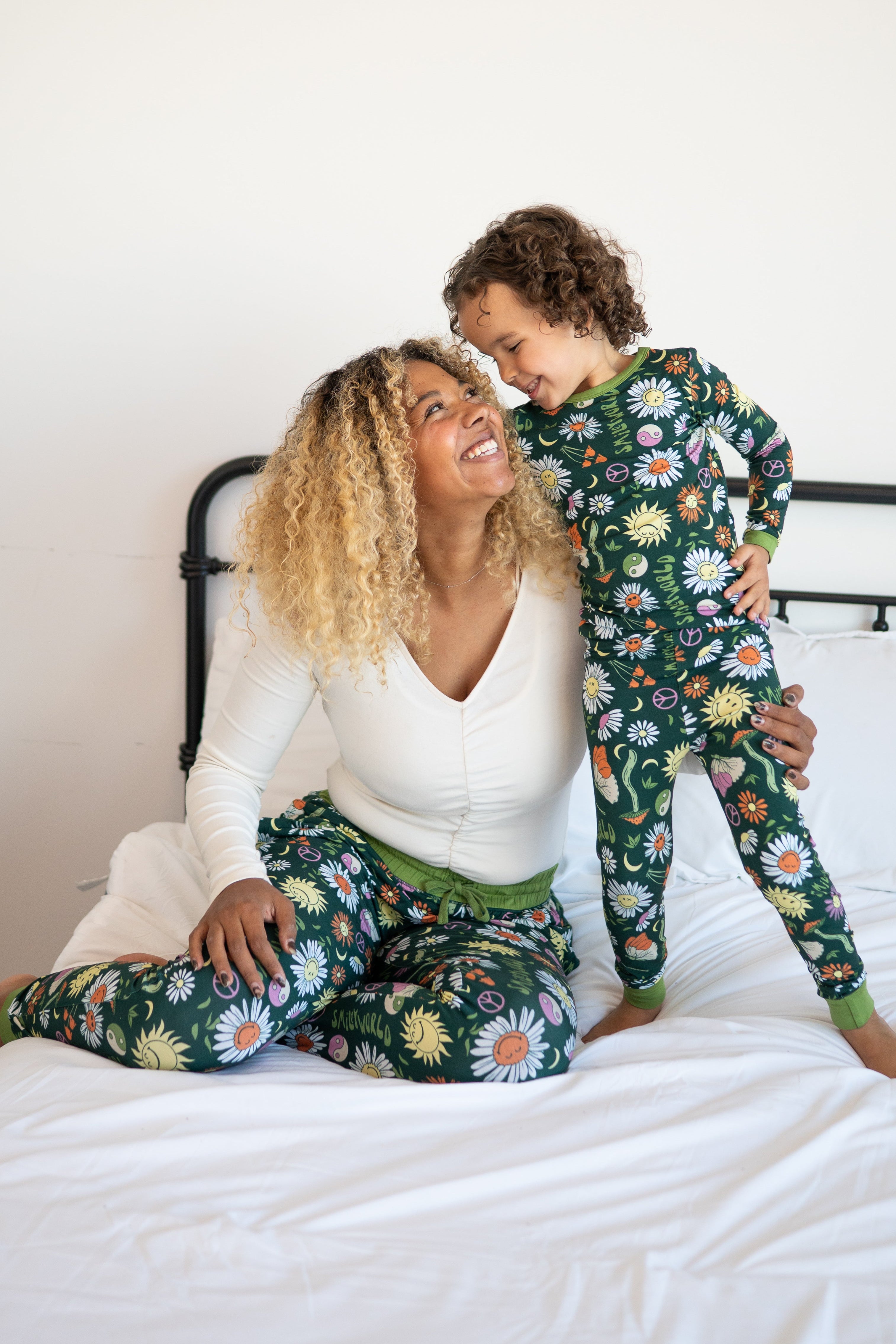 Classic fit PJ set in Luxe Bamboo with a SmileyWorld floral print.