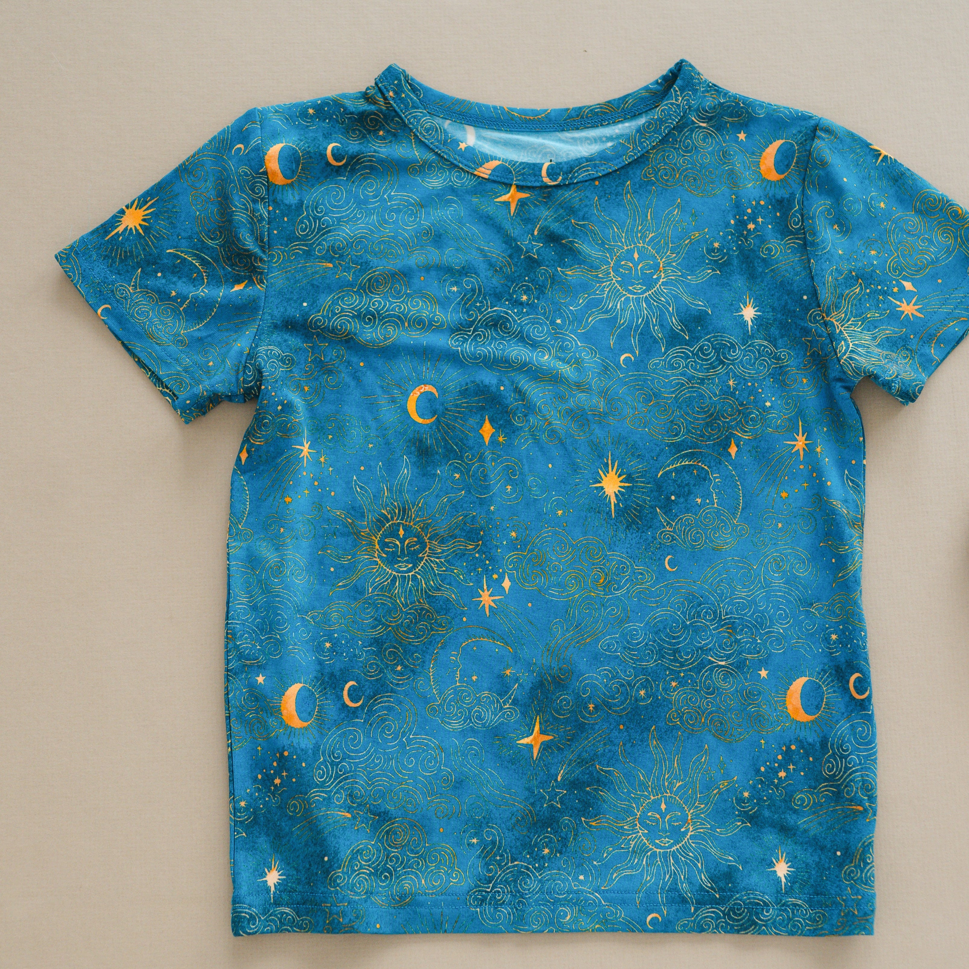 T-shirt - Stellar Suns - Luxe - ploombaby Bamboo Baby Kid Clothing