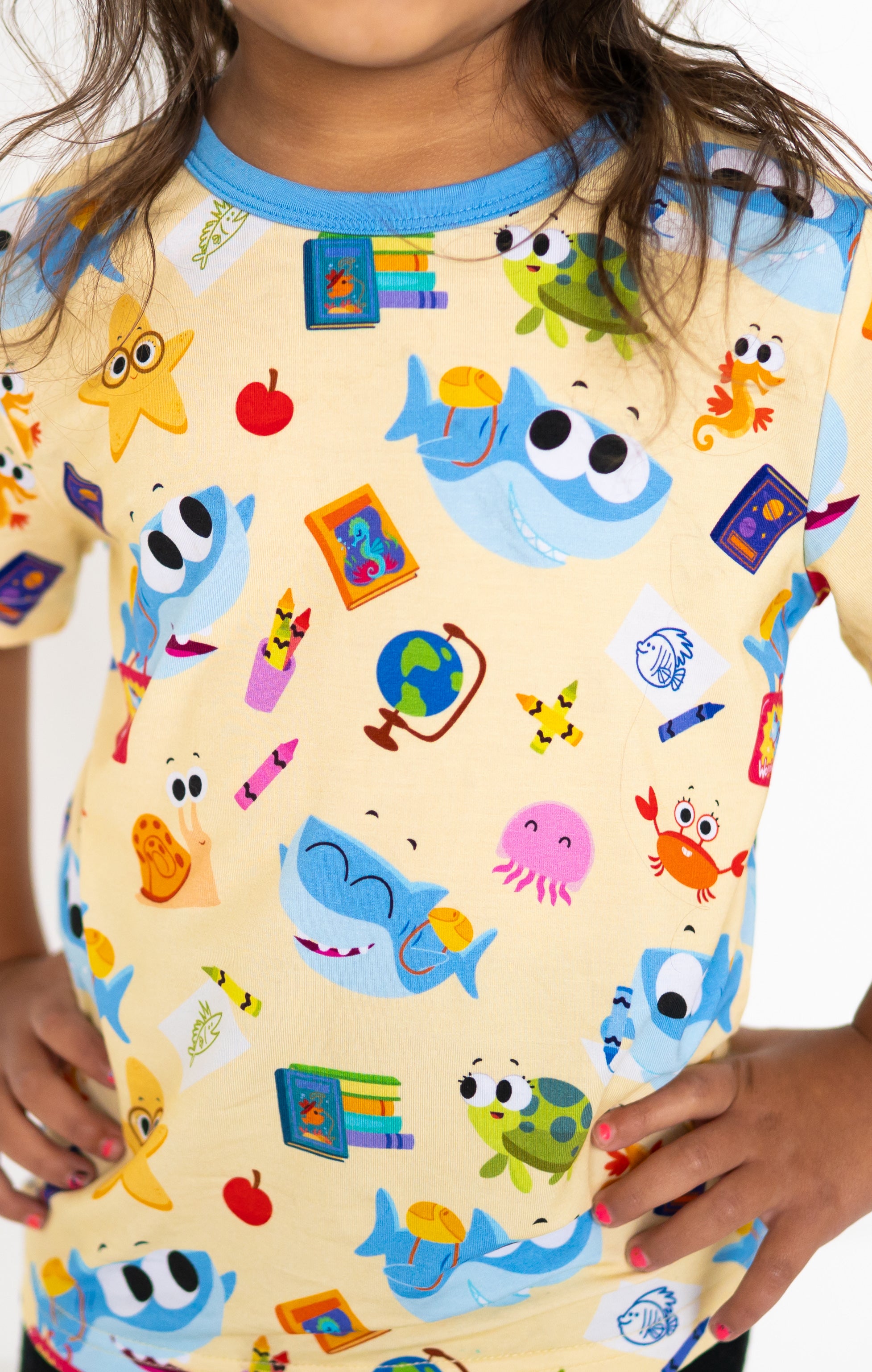 T-shirt - Super Simple™ Finny the Shark at School - Tencel Modal