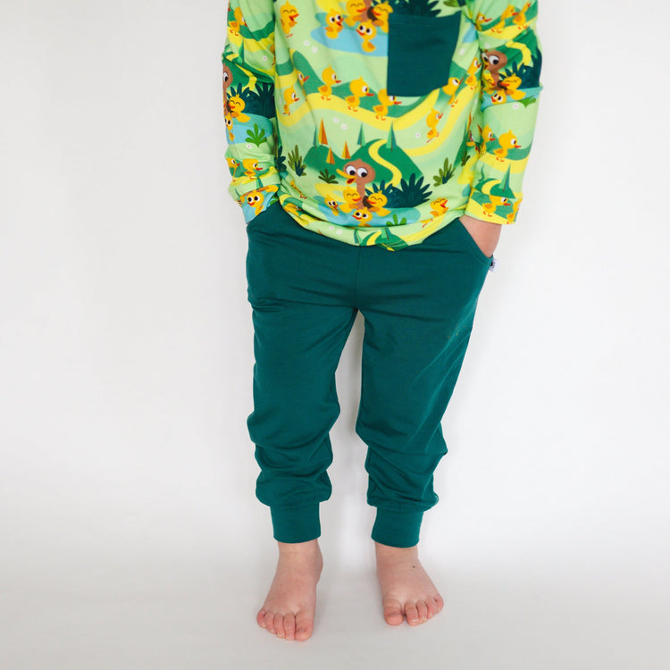 Ploom Jogger - Duck Pond Green - Super Simple 5 Little Ducks - Luxe Bamboo