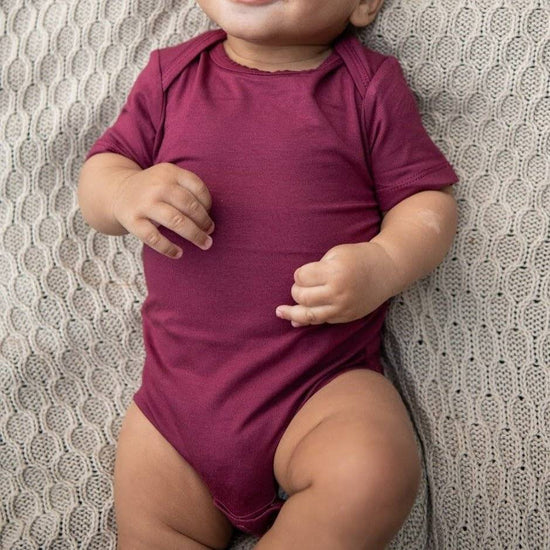 Short Sleeve Bamboo Bodysuit - Burgundy - ploombaby